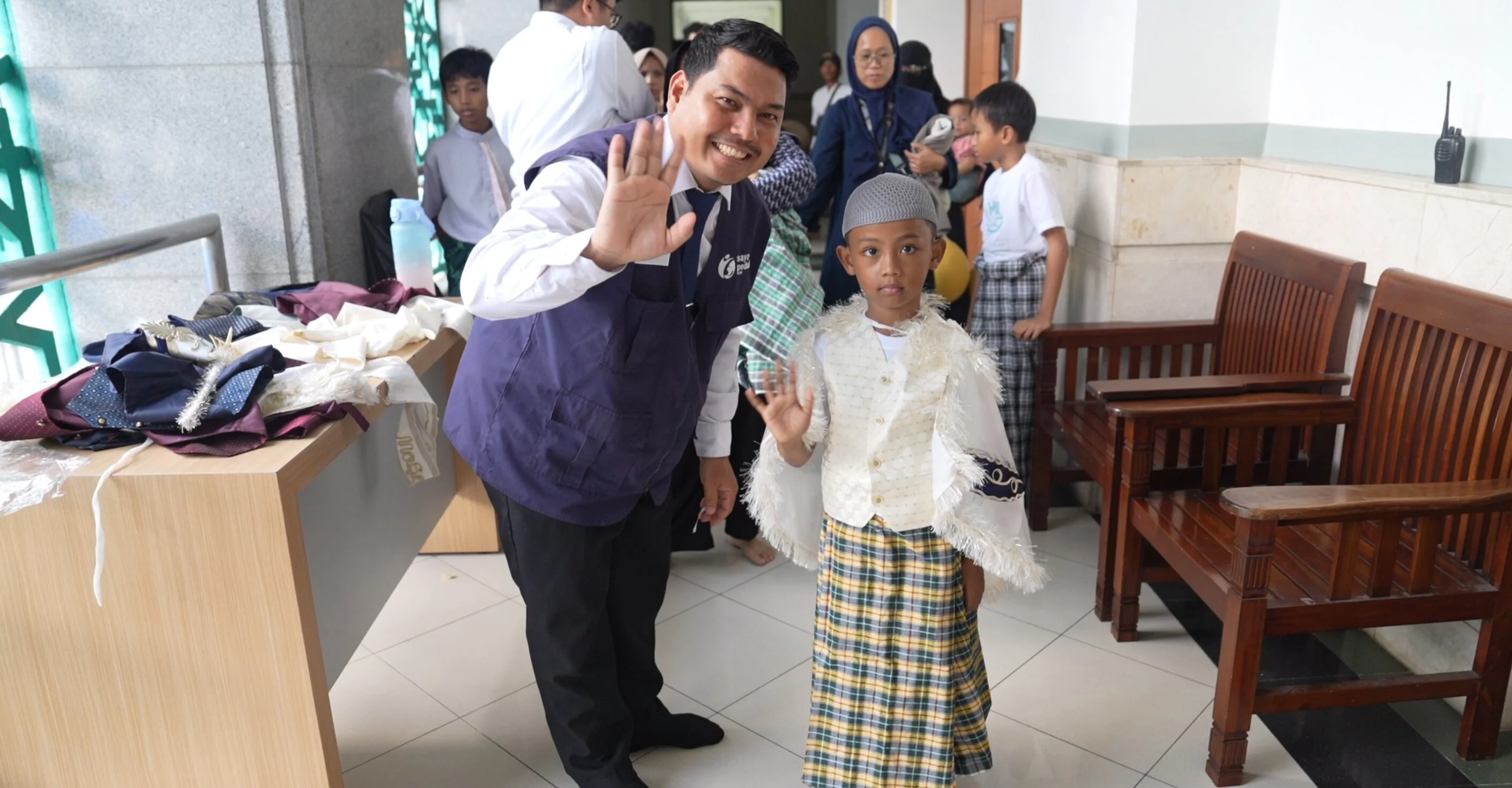 Foto 30 dari album Sunatan Massal 2025